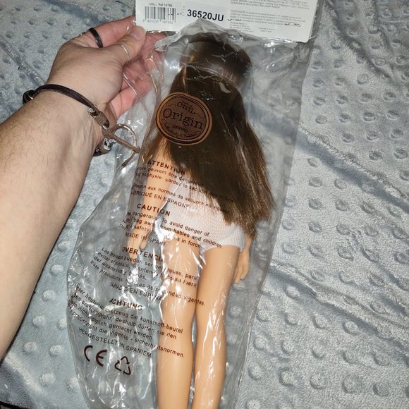 New Paola Reina Doll With 7 Handmade Outfits - Picture 2 of 9